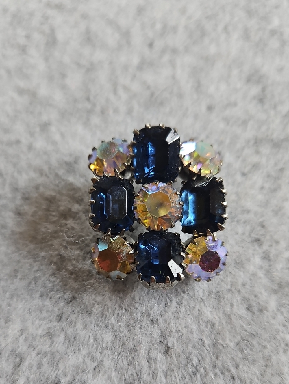 Vintage AB and Dark Blue Sapphire Rhinestone Sliver Tone Brooch Gorgeous Setting - Picture 2 of 7